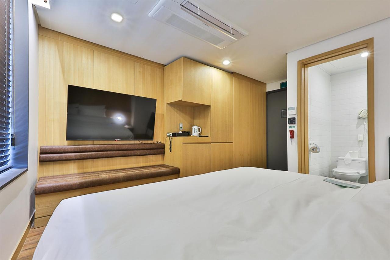 Jongro Makers X Pretty Hotel Seoul Room photo